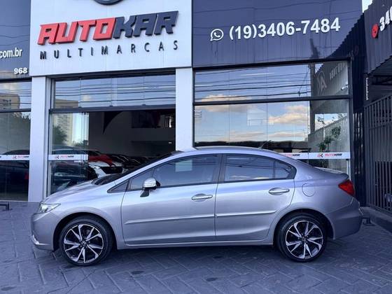 HONDA CIVIC 1.8 LXS 16V FLEX 4P AUTOMÁTICO HONDA CIVIC 1.8 LXS 16V FLEX 4P AUTOMÁTICO